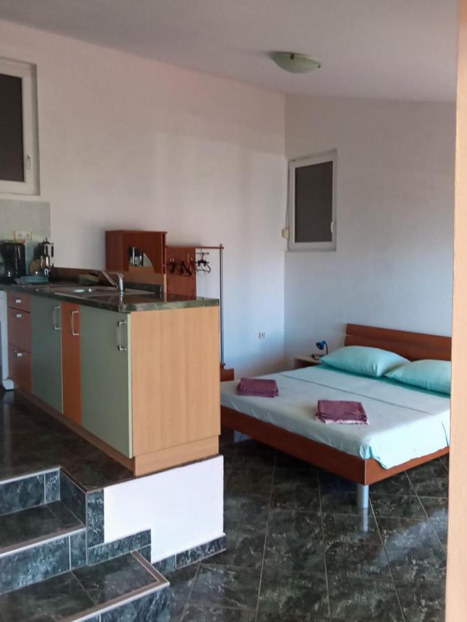 Apartmani Frka Sali Exteriör bild